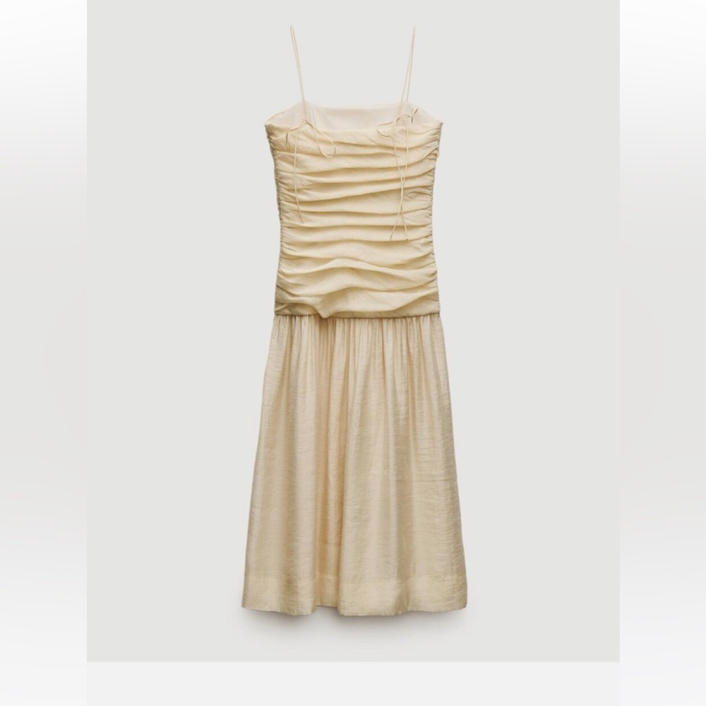 Beautiful Zara NWT draped pale yellow dress Medium